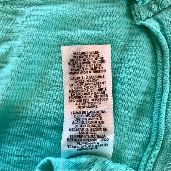 💠 Splendid V Neck Pocket Tee - Picture 5 of 5